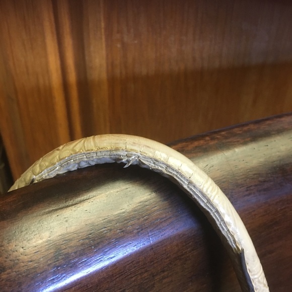 Women’s guess handbag - Picture 9 of 11